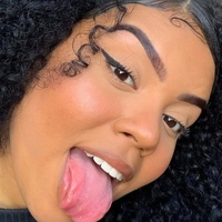 Karen Jesus Meztelen