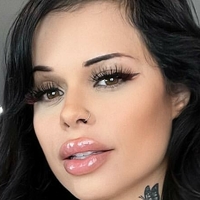 Karen Matera Meztelen