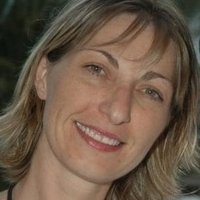 Karine Gambier Meztelen