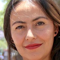 Karla Constantini Meztelen
