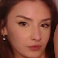 Karlaowliam Meztelen