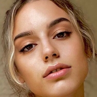 kat Meztelen