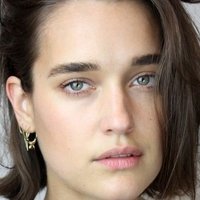 Kate Harrison Meztelen