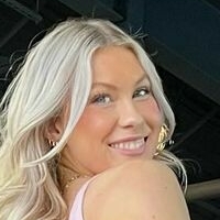 Kate Thomas Meztelen