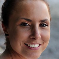 Katharina Apelt Meztelen