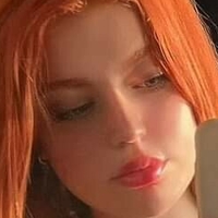 Katherin Jolie Meztelen