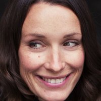 Kathrin Kühnel Meztelen