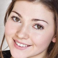 Katie Douglas Meztelen