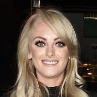 Katie McGlynn Meztelen
