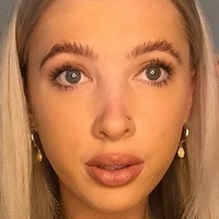 Katie Owen Meztelen