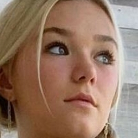 Katie Sigm Meztelen