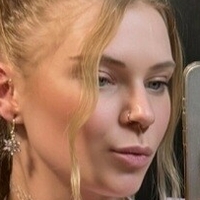 Katja Iwanow Meztelen