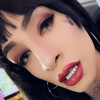 Kehiisha Star Meztelen