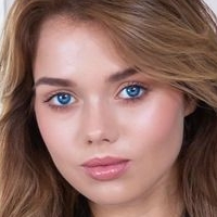 Keira Blue Meztelen