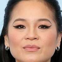 Kelly Marie Tran Meztelen