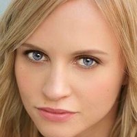 Kelly Tucci Meztelen