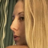 Kelly Young Meztelen