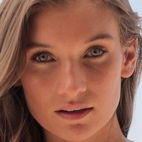 Kelsey Gil Meztelen