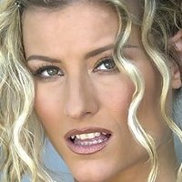 Kerri Kendall Meztelen
