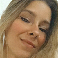 khalor Meztelen