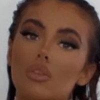 Khloe Hollyoake Meztelen