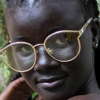 Khoudia Diop Meztelen