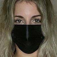 Kiera Young Meztelen