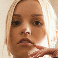 killer_katrin_free Meztelen