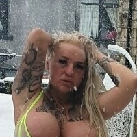 kirstywife Meztelen