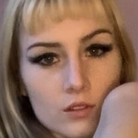 kittenwithfangsfree Meztelen