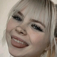 kiwikyy Meztelen