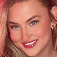 kloebby Meztelen