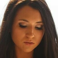 Kristie Barker Meztelen