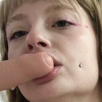 kukkidoll Meztelen