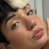 Kylebby Meztelen