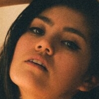 Kyra Elton Meztelen