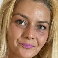 Lady Dina Meztelen