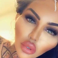 Lady Pleasure Meztelen