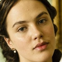 Lady Sybil Meztelen