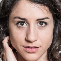 Laia Alberch Meztelen