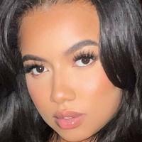 Laila Meztelen