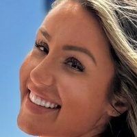 Laineymae Meztelen