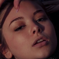 Lana Lea Meztelen