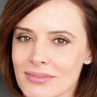 Lara Harris Meztelen