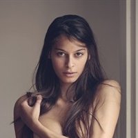 Lara Swiecicki Meztelen