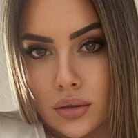 Laragarcia Meztelen
