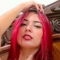 Laura Cristina Meztelen