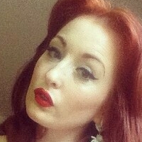 Laura Dawson Meztelen