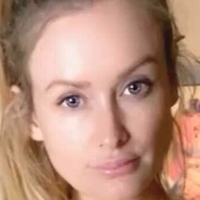 Laura Lux Meztelen