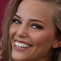 Laura Maria Rypa Meztelen